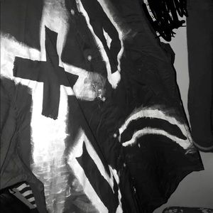 Button down red paint